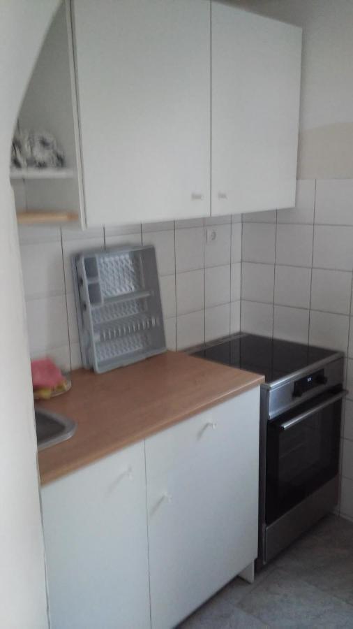 Apartma Med Oljkami Spodnji Порторож Экстерьер фото