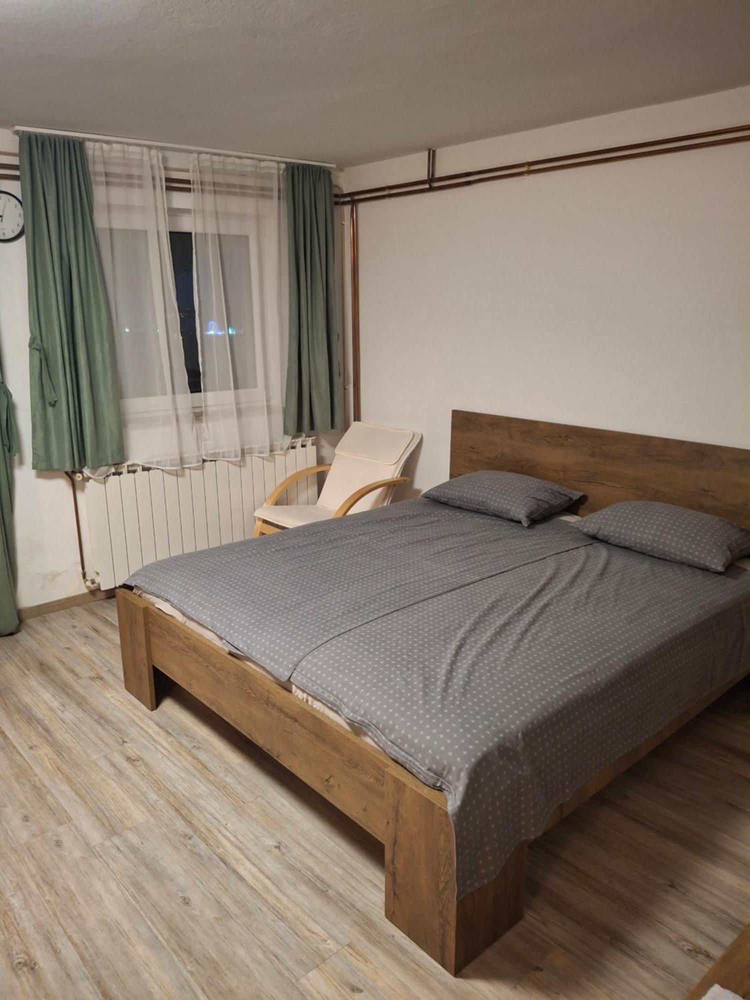Apartma Med Oljkami Spodnji Порторож Экстерьер фото